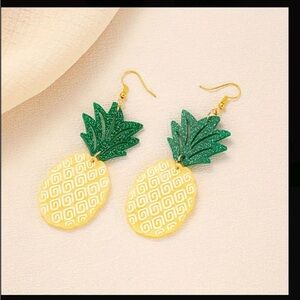 🍍✨ Tropical Pineapple Dangle Earrings ✨🍍
